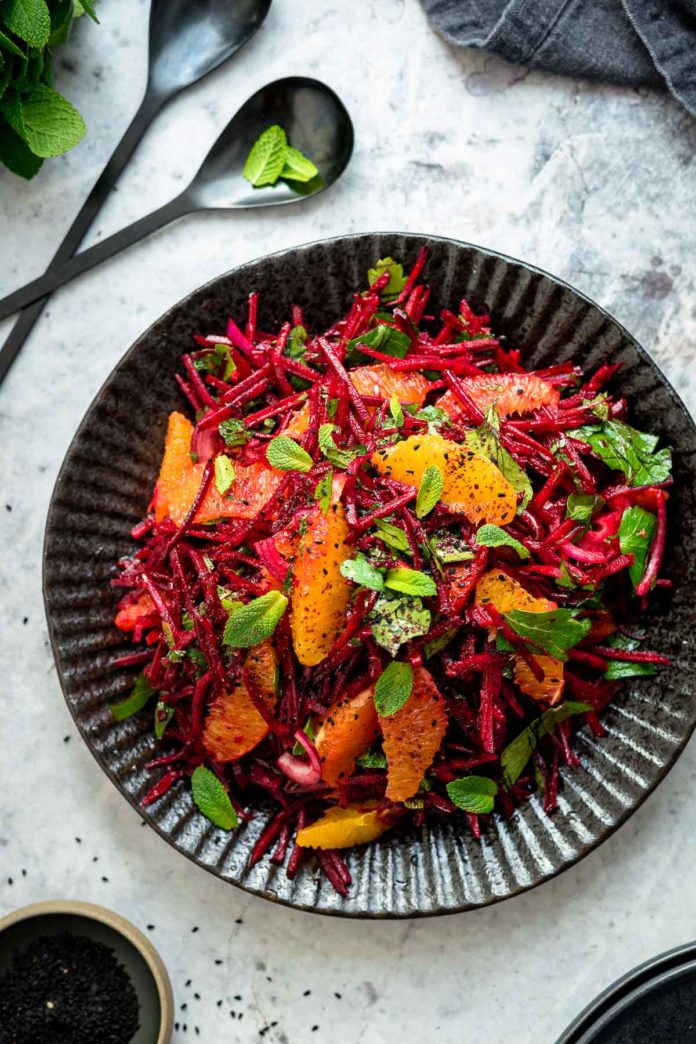 Rote Bete Orangen Salat Mit Frischen Kr Utern Rezept Elle Republic