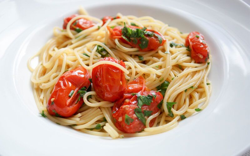 Spaghetti mit Sardellen und Tomaten Rezept