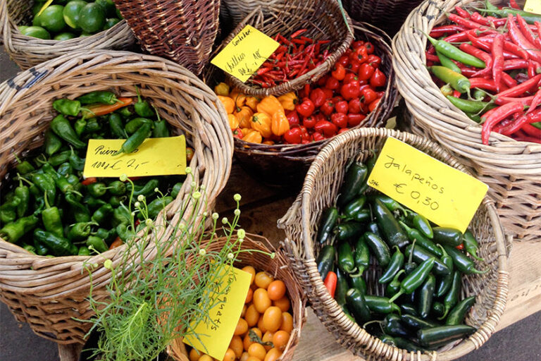 Der Chili, auch als Paprika, Pfefferoni oder Pepperoni bezeichnet.