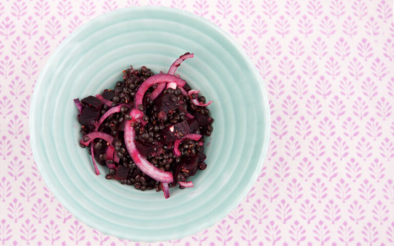 Beluga Linsen und Rote Bete mit einem Dressing aus Orange und Kräuter der Provence, vegetarisch, abnehmen, Diät