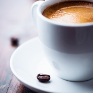 Espresso mit Kaffeebohne