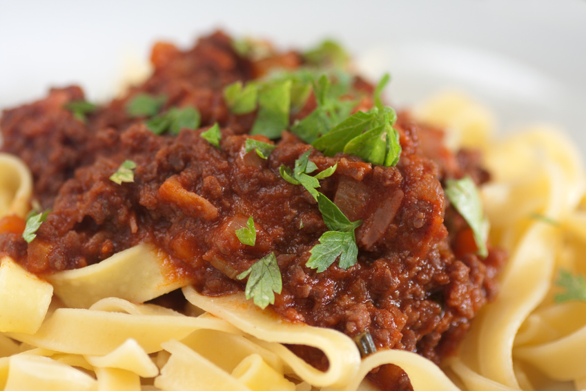 Pasta Puttanesca Mit Thunfisch Oliven Kapern Rezept Elle Republic