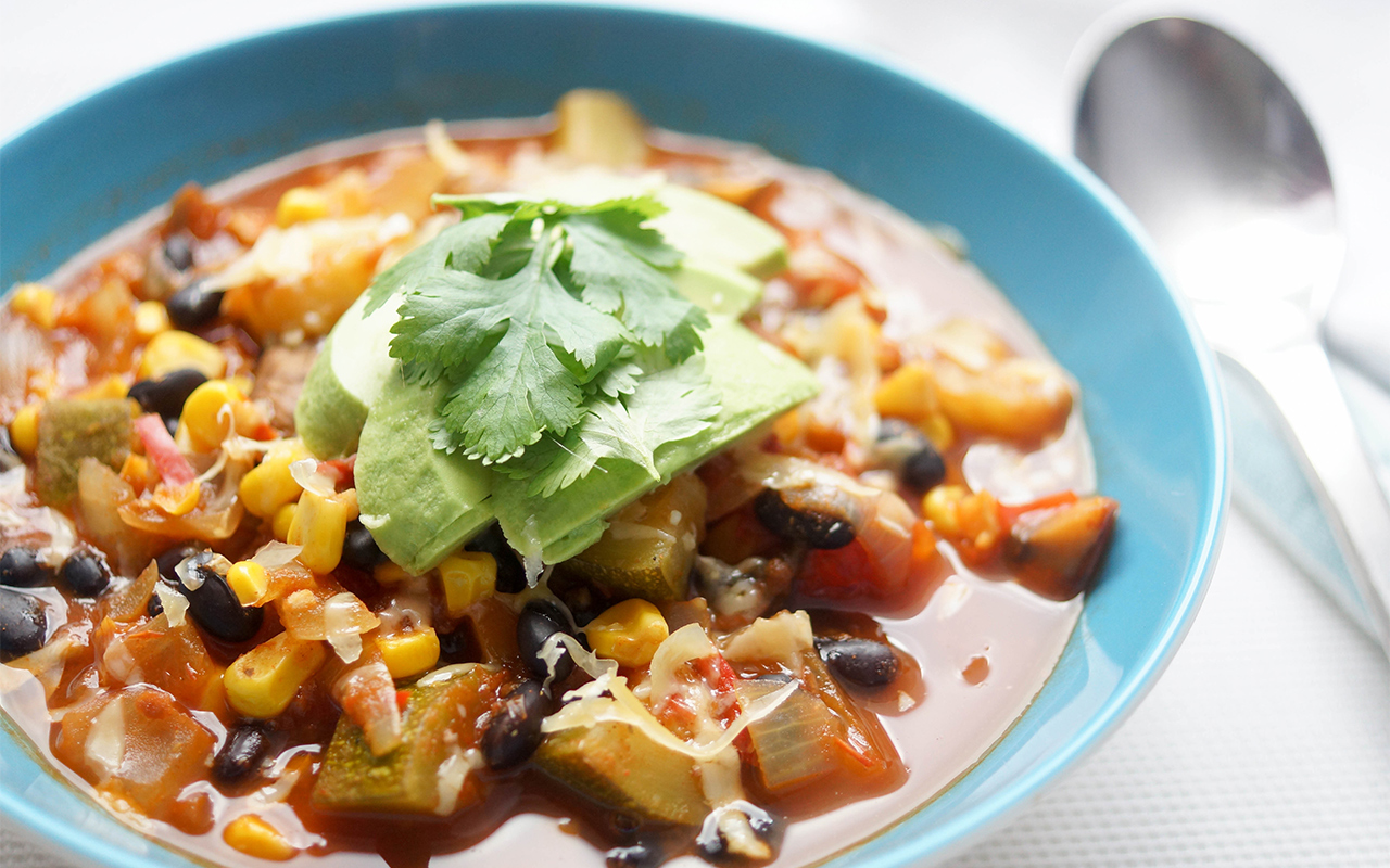 vegetarian chili with black beans and vegetables