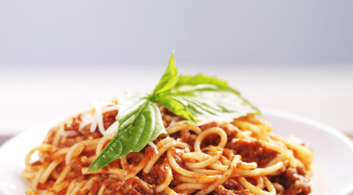 Spaghetti Bolognese Söße Rezept (Ragu) mit Rindfleisch