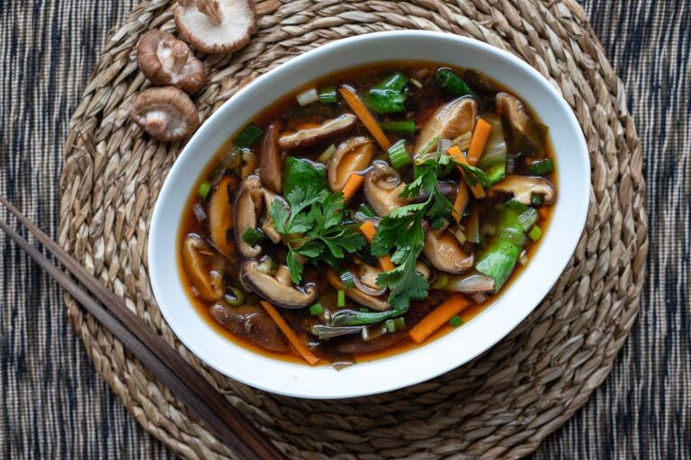 Miso Suppe Rezept mit Shiitake Pilzen und Pak Choi