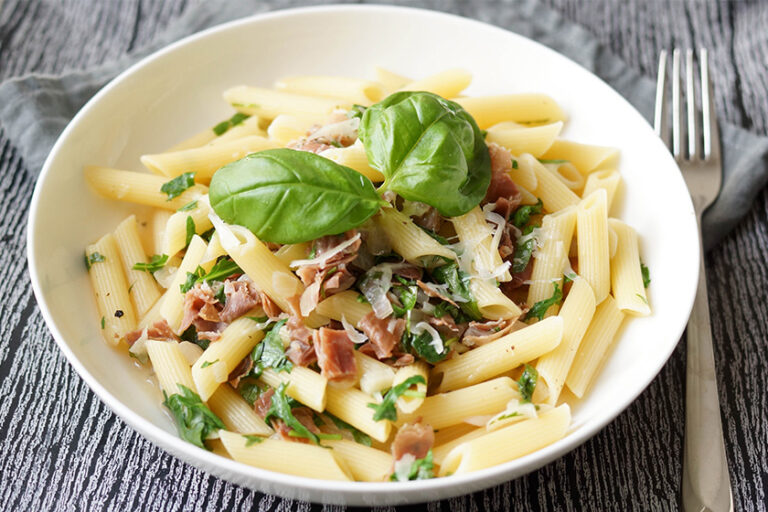 Pasta with Prosciutto and Arugula in a Lemon-Infused White Wine Sauce