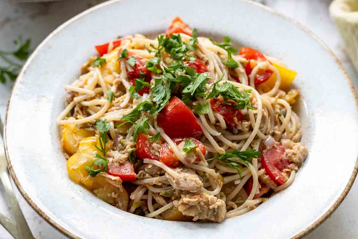 Spaghetti with Tuna and Capers