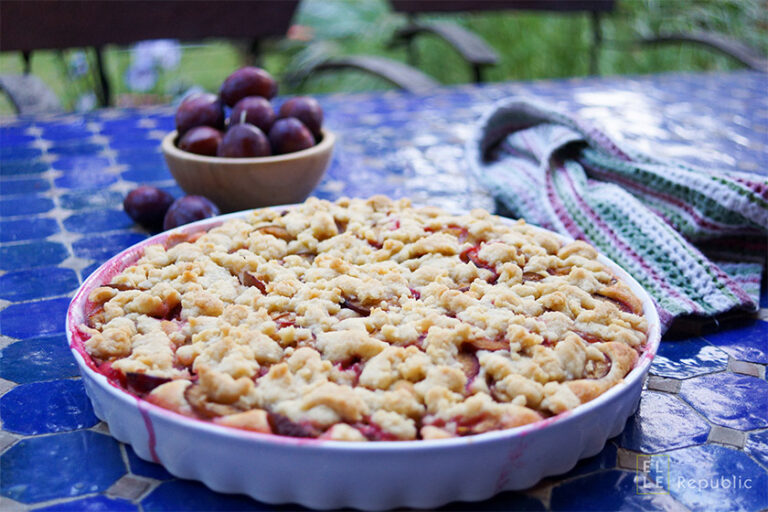 German Plum Cake (Zwetschgenkuchen)