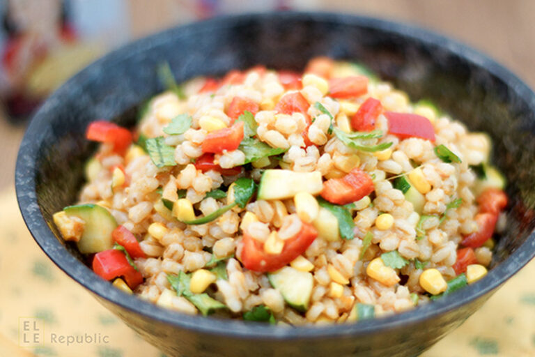 Rollgerste Salat mit geröstetem Mais