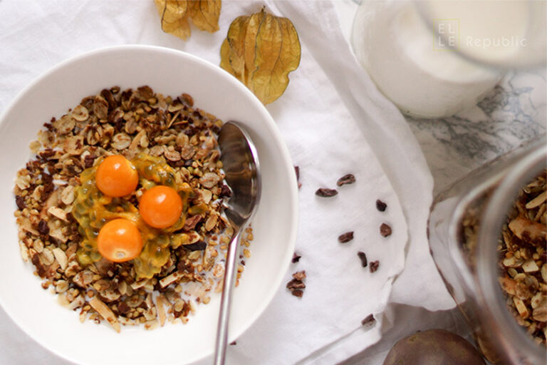 Buchweizen Granola, Knuspermüsli, Kascha, Kokoa NIbs, Kokosflocken, Haferflocken, Leinsamen, Kokos-Öl, Johannisbrot,