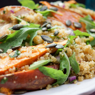 Süßkartoffel-Birnen Salat mit Quinoa