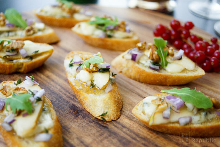 Pear, Roquefort & Honey Crostini