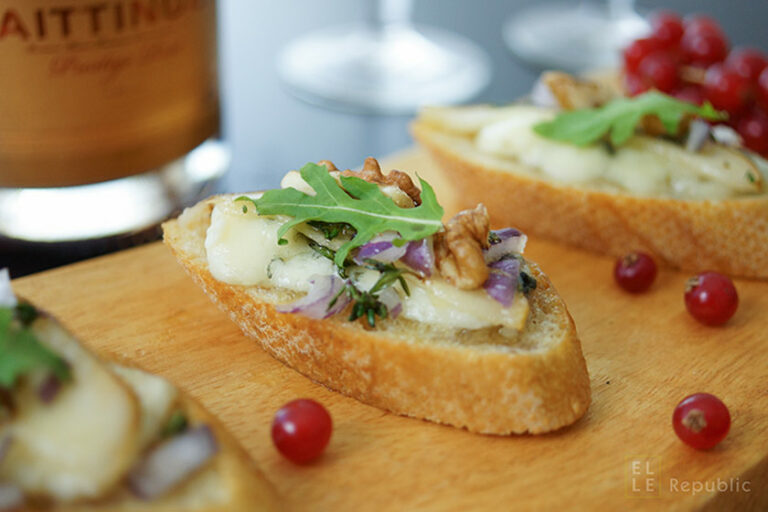 Crostini mit Birne und Roquefort | Elle Republic