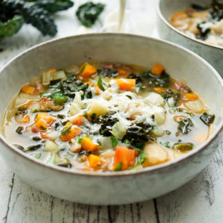 Toskanische Bohnensuppe mit Grünkohl, Palmkohl (Ribollita), Glutenfreies Rezept