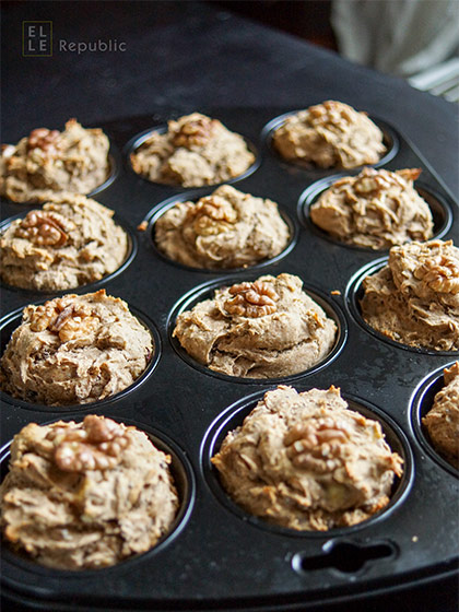 Bananen Muffins (vegan und glutenfrei) mit Chia-Samen, Quinoa-Mehl, Mandelmilch, Kakao Nibs