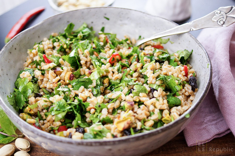 Farro Salat mit Kräutern und Pistazien Elle Republic