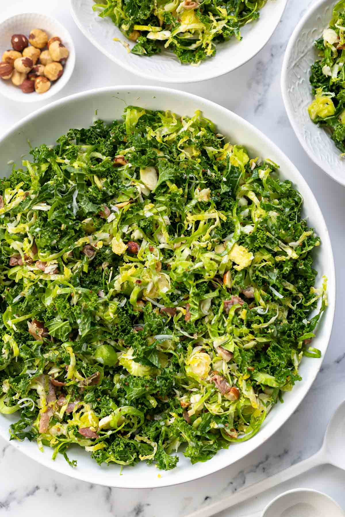 Grünkohl-Salat mit Rosenkohl & Knuspriger Parmaschinken