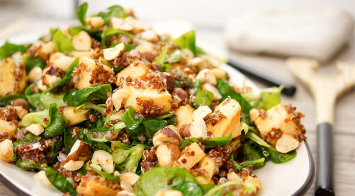 Steckrüben Salat mit Quinoa, Pastinaken, Haselnüssen, Honig, Feldsalat, vegetarisch