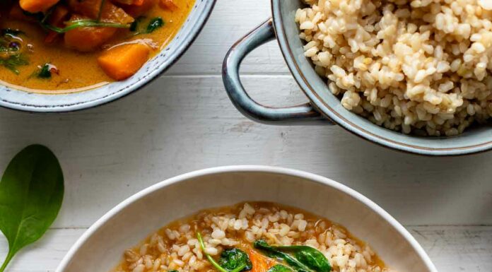 Rotes Thai Süßkartoffel-Curry Rezept mit Reis