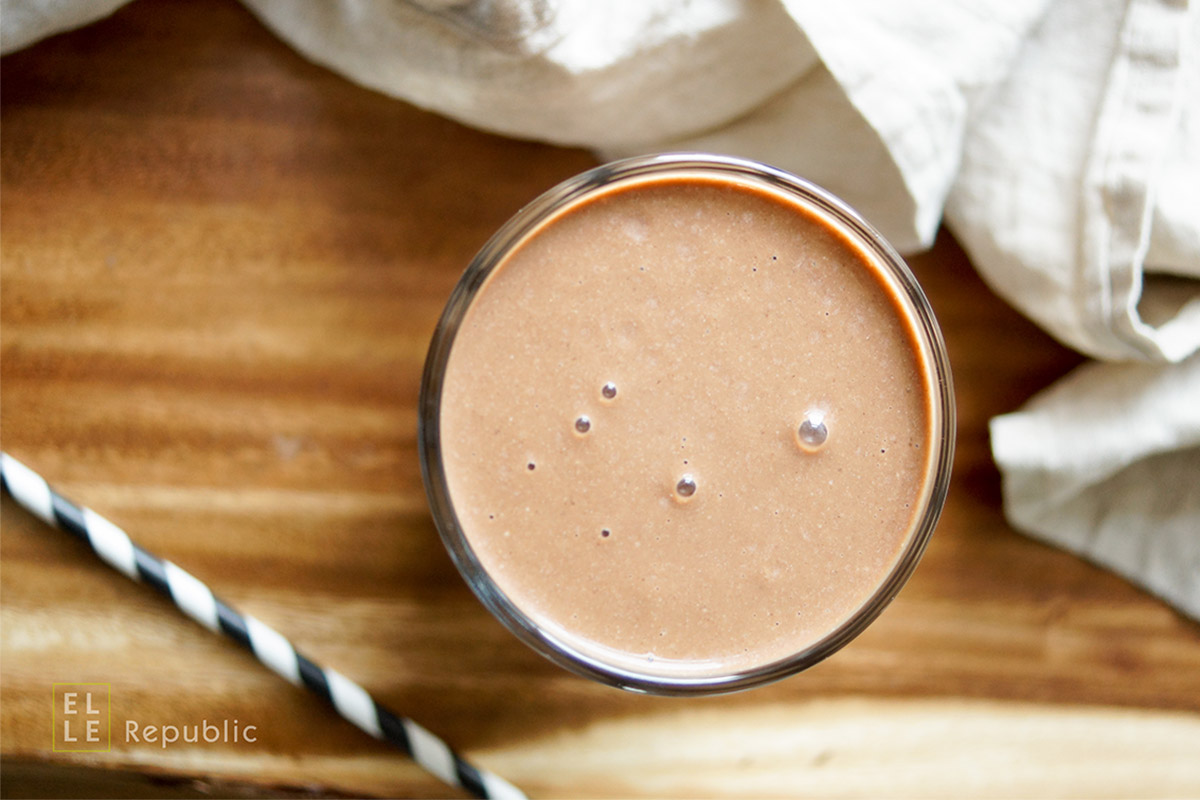 Cacao Banana Espresso Smoothie | Elle Republic