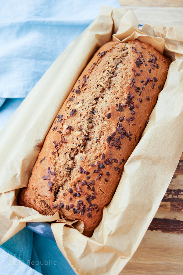 Kokos Bananenbrot mit Kakaonibs | Elle Republic