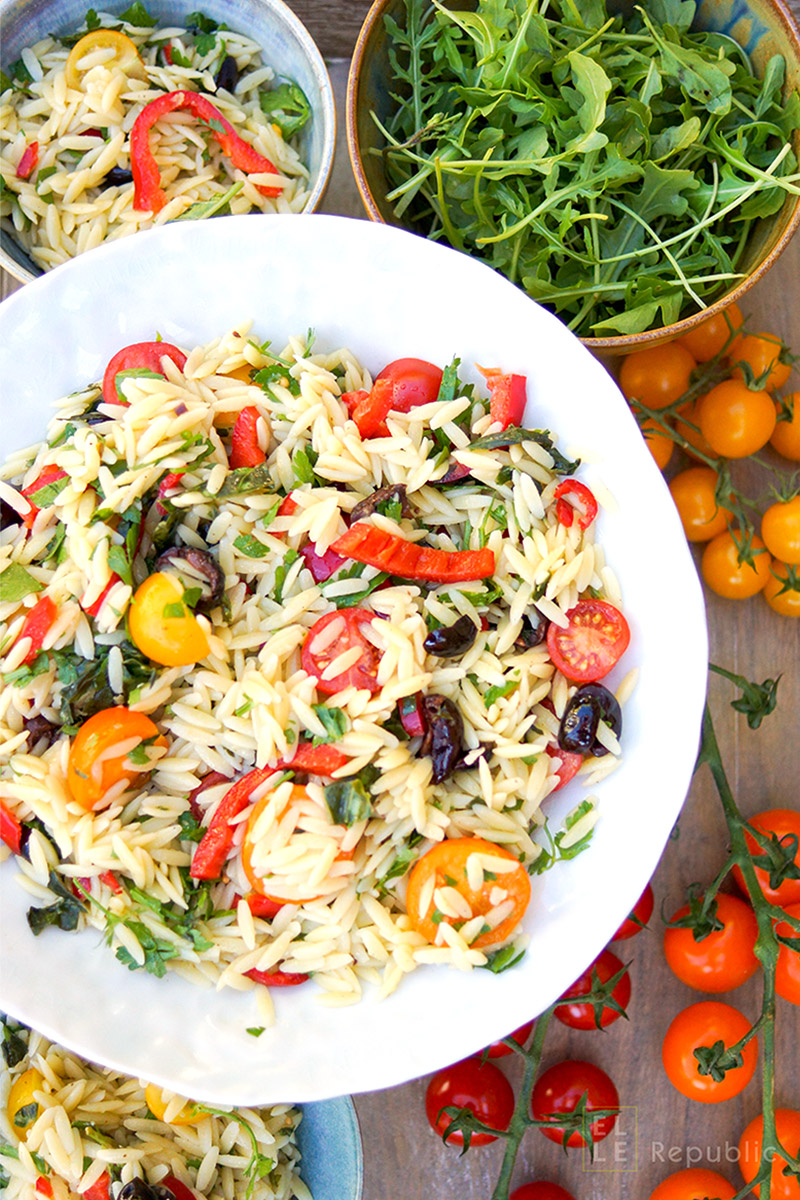 Orzo Salad with Cherry Tomatoes, Red Pepper and Olives
