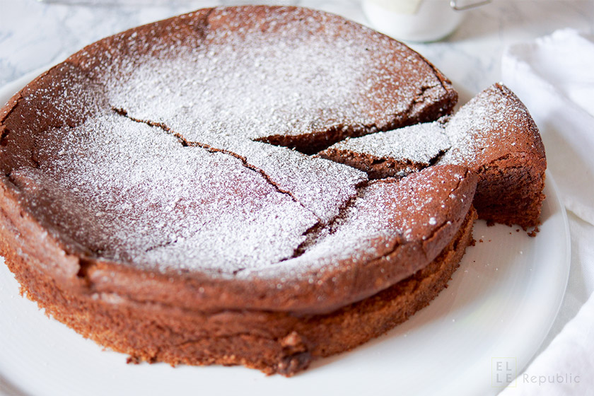 Einfaches Rezept für Schokoladensouffle (Schokoladenkuchen) ohne Mehl