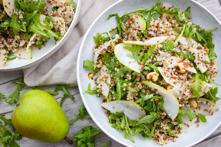 Birnen Quinoa Salat mit Rucola und Haselnüssen | Elle Republic