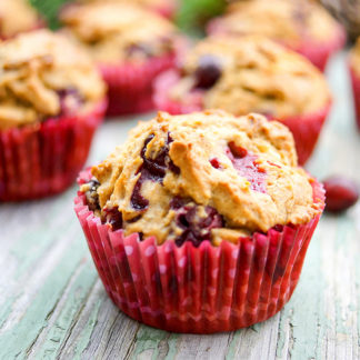 Cranberry Muffins Rezept mit Dinkelmehl, Zimt, Ingwer, Vanille, Orangenschal und Walnüsse, Gesund und Einfach