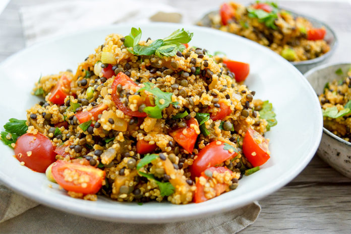 Linsen Quinoa Salat mit Aubergine und Tomaten Rezept, Vegan, Vegetarish, Low-Carb, LowFat