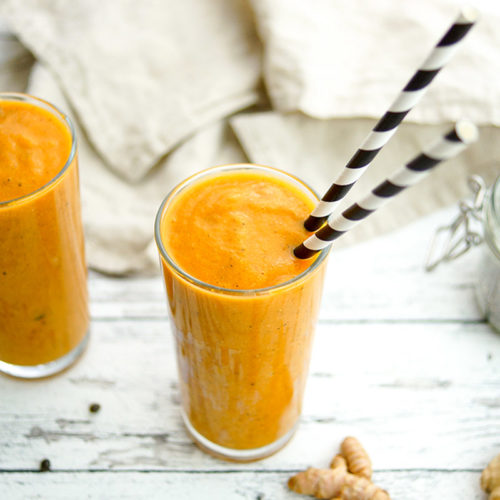 Coconut Turmeric Papaya Smoothie | Elle Republic