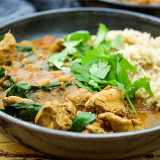 Ein einfaches Rezept für ein indisches Garam Masala Hühnchen-Curry mit Spinat. Low-fat, glutenfrei