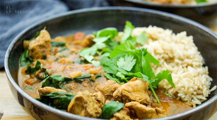 Ein einfaches Rezept für ein indisches Garam Masala Hühnchen-Curry mit Spinat. Low-fat, glutenfrei