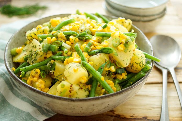 Kartoffelsalat mit geröstetem Mais und grünen Bohnen Rezept, vegan, glutenfrei, vegetarisch, low-fat