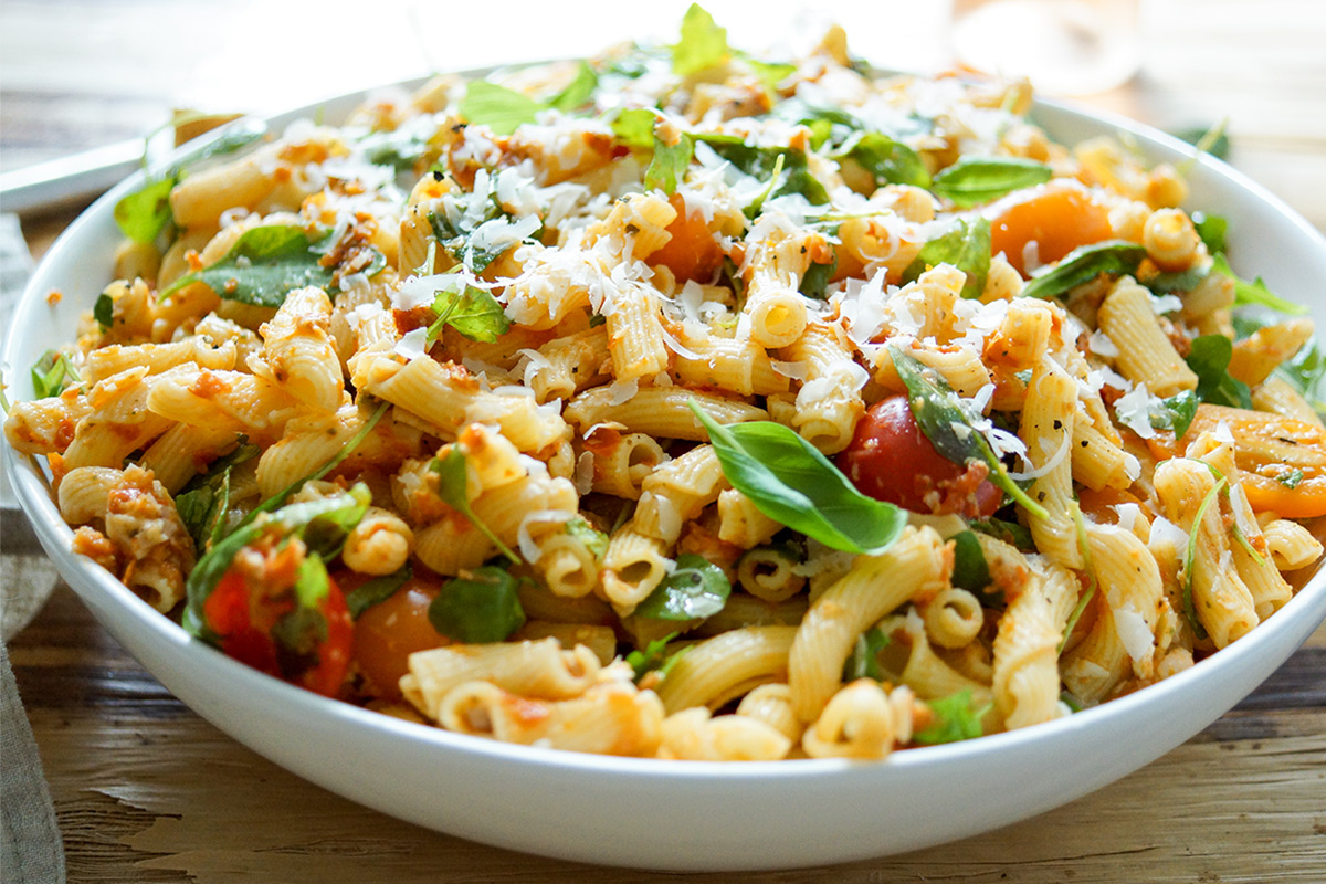 Nudel Pesto Salat Mit Getrockneten Tomaten Rezept Elle Republic