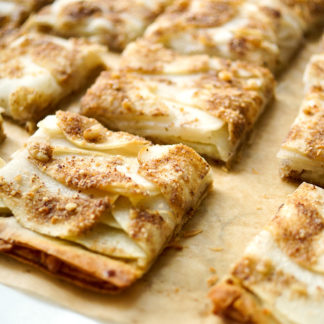 Easy Apple Pear Phyllo Tart Recipe Elle Republic