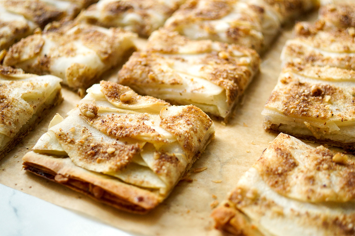 Easy Apple Pear Phyllo Tart Recipe Elle Republic