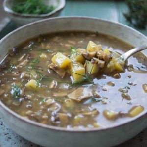 Champignonsuppe mit Steinpilze und Kartoffeln Rezept (vegan)