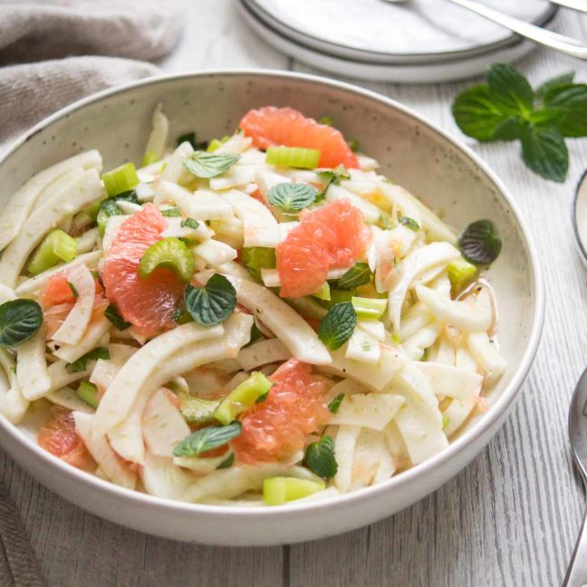 Fenchel-Salat mit Grapefruit und Sellerie Rezept