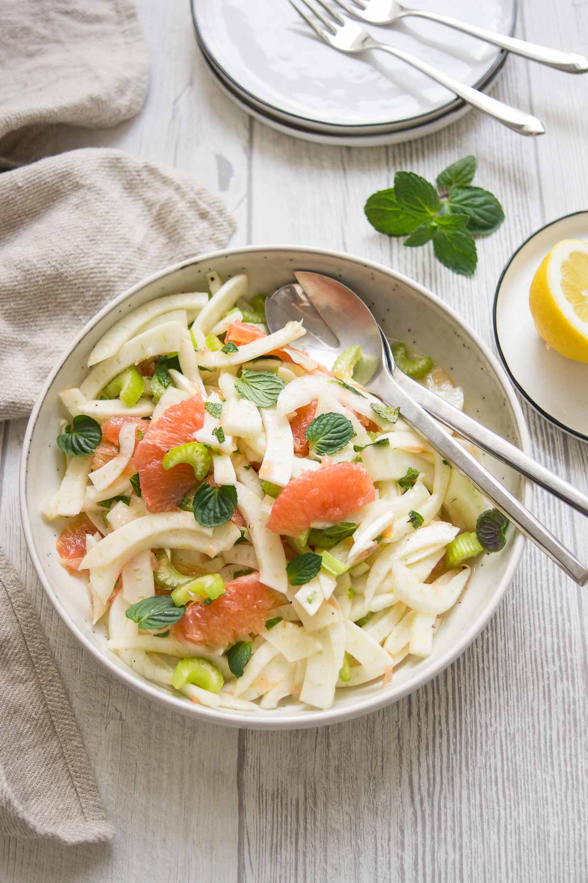 Fenchel-Salat mit Grapefruit &amp; Sellerie Rezept | Elle Republic