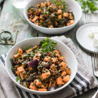 Gerösteter Süßkartoffel-Salat mit Linsen, Karotten und Mohn-Dressing Rezept , Vegan, Glutenfrei