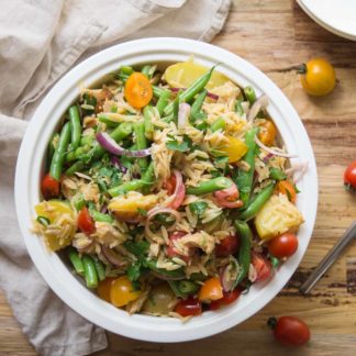 Spanischer Orzo Nudel-Salat Rezept mit Grünen Bohnen, Kartoffeln, Tomaten