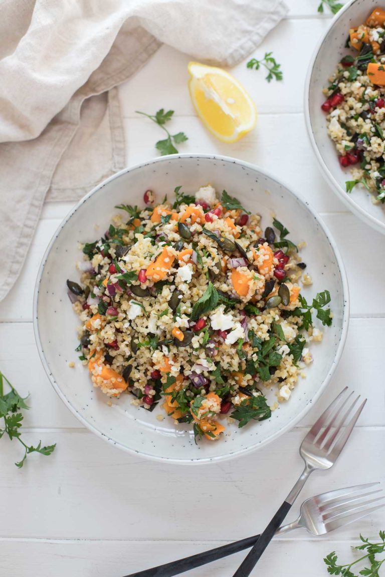 Tabouleh mit Süßkartoffel, Feta und Kürbiskernen