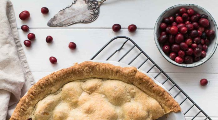 Amerikanischer Apfelkuchen Rezept (American Apple Pie) mit Cranberries