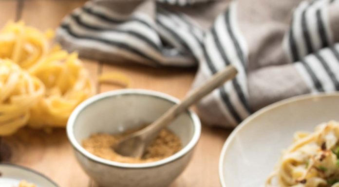 Vegane Fettuccine Alfredo mit geröstetem Blumenkohl Rezept, Cashewkerne-Söße