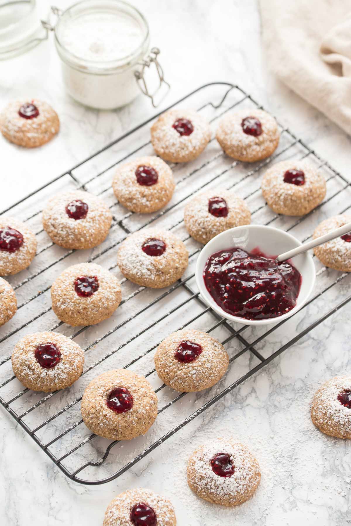 Glutenfreie Engelsaugen Weihnachtsplatzchen Rezept Elle Republic