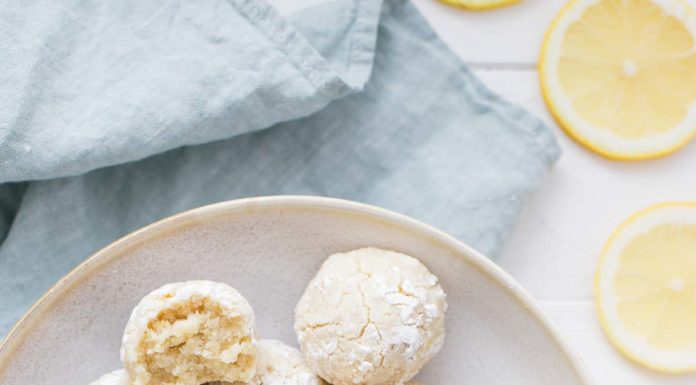 Einfaches Zitronen-Mandel-Kekse mit Puderzucker (glutenfrei)