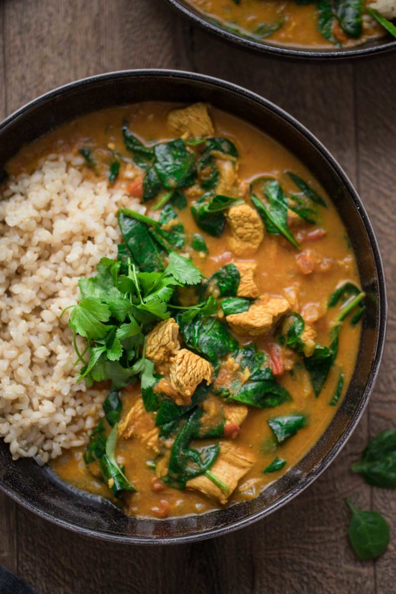 Coconut Milk Garam Masala Curry With Turkey Spinach Elle Republic   Garam Masala Curry Kokos Rezept 2019 2 800x1200 