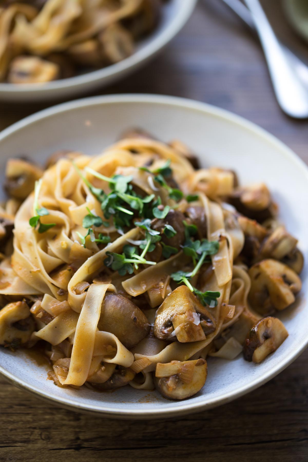 Pasta mit Pilzen und Thymian Rezept | Einfach &amp; Gesund | Elle Republic