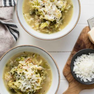 Wirsing-Suppe mit Grünkern, vegetarisch Rezept
